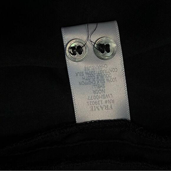 FRAME Silk Chiffon Gathered Shoulder Center Pleat Button Up cuff blouse M - Picture 11 of 11